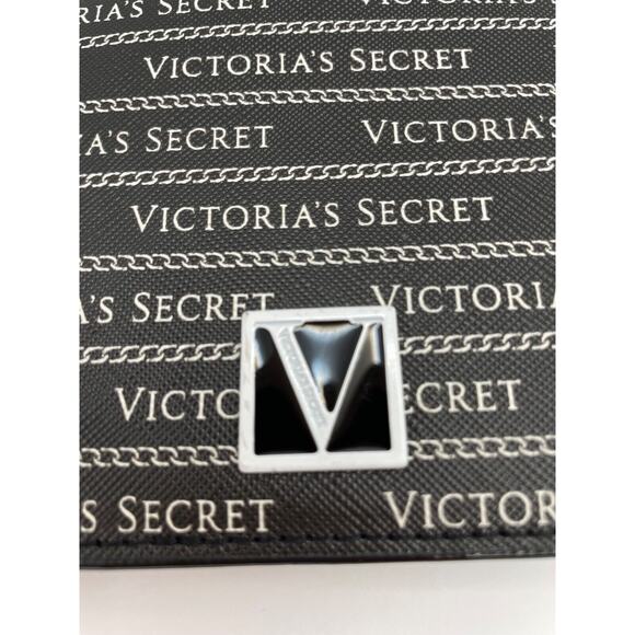 Victoria's Secret VS Monogram Passport Cover Black- White Logo Pre-owned - Picture 4 of 7